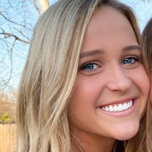 Hi friends!!! Welcome to my page <3